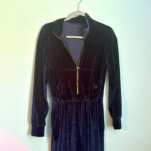 Flash Sale💝 Fabletics Navy velvet jumpsuit size S - Picture 3 of 12